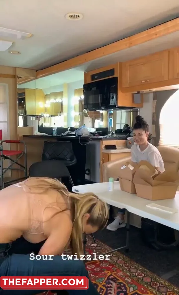 Kaley Cuoco  Onlyfans Leaked Nude Image #O32vJ3ANBy