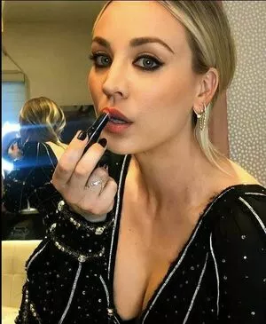 Kaley Cuoco #QIcgXgBRDx