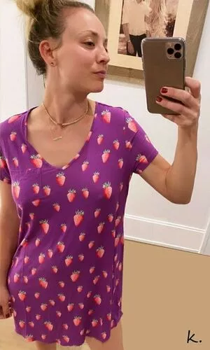 Kaley Cuoco #uYUvu1JUFF