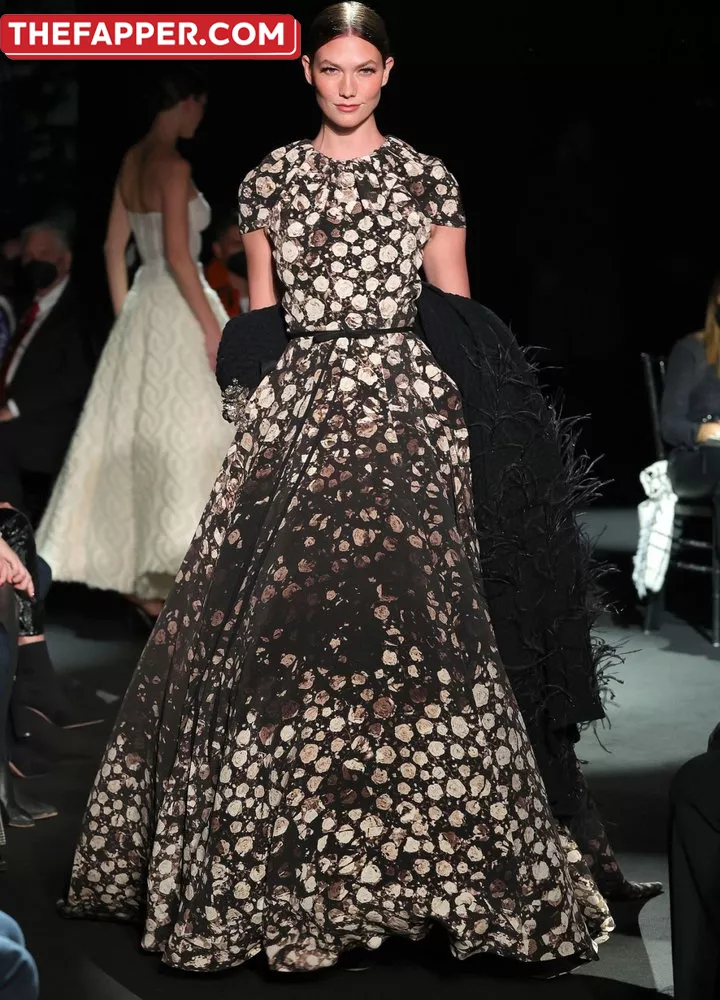 Karlie Kloss  Onlyfans Leaked Nude Image #FBHRhaguci