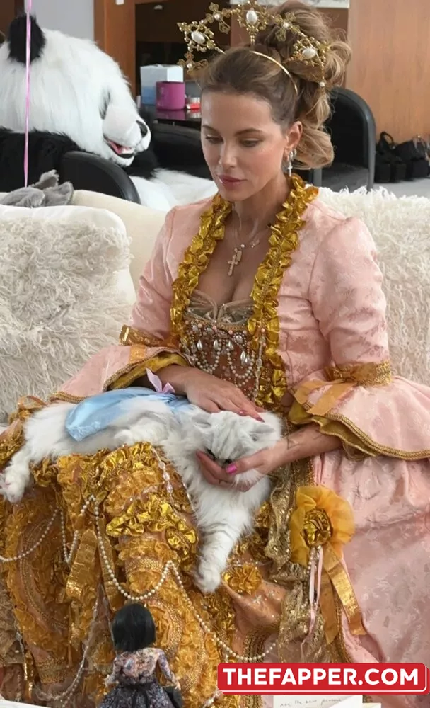 Kate Beckinsale  Onlyfans Leaked Nude Image #6pSaRM24tR