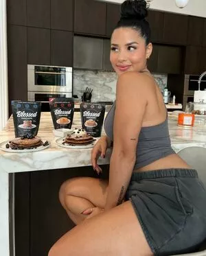Katya Elise Henry #2YzHoUZrgU