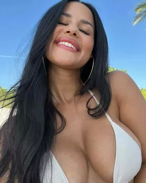 Katya Elise Henry #QbYwZ7EtUP