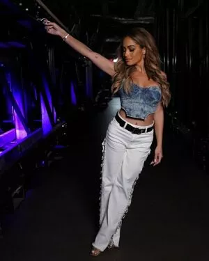 Kayla Braxton #Zqhddl1O0P
