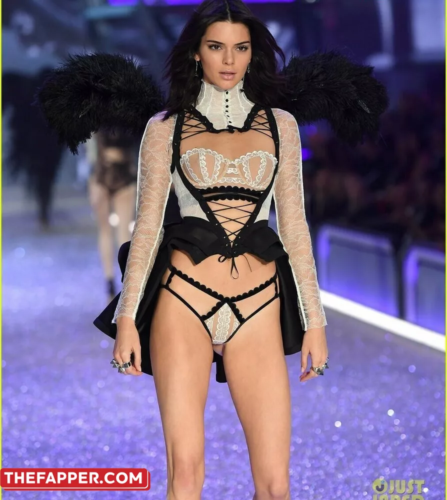 Kendall Jenner  Onlyfans Leaked Nude Image #3Xx4u9b68N
