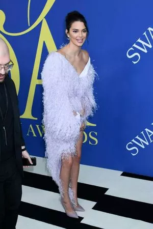 Kendall Jenner Onlyfans Leaked Nude Image #Wl7XM1TXiA