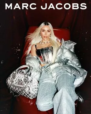 Kim Kardashian Onlyfans Leaked Nude Image #0E9NzXXDyr