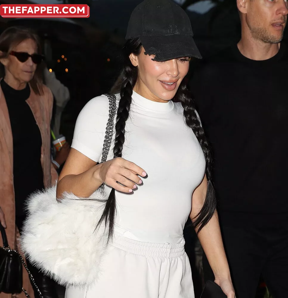 Kim Kardashian  Onlyfans Leaked Nude Image #2Dzueq1FB6