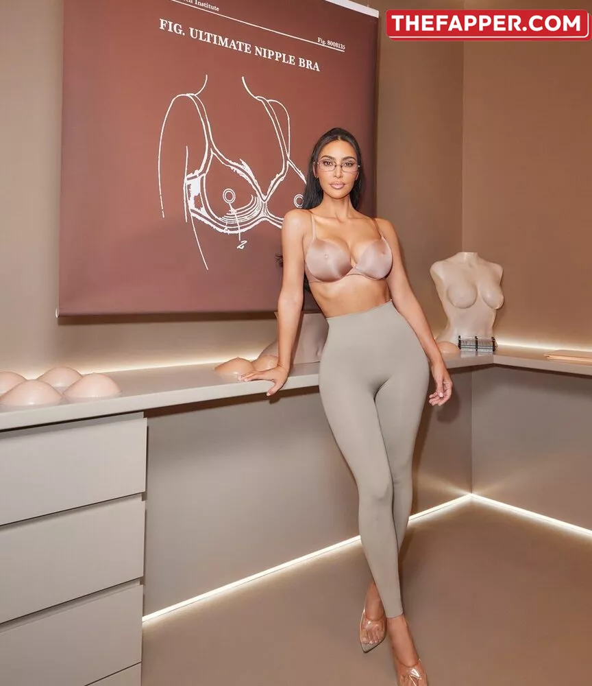 Kim Kardashian  Onlyfans Leaked Nude Image #5cqxjCgSHM