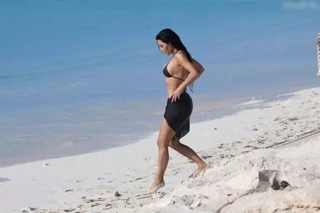 Kim Kardashian #TYF940PH9z