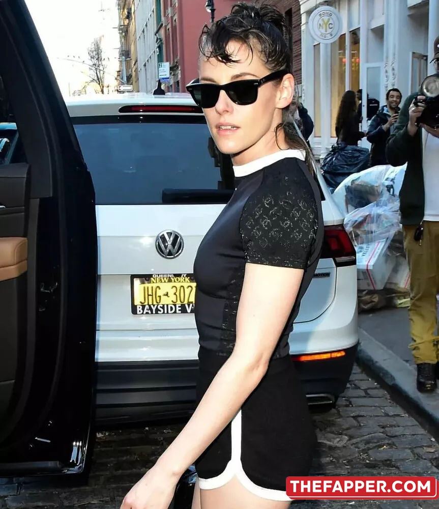 Kristen Stewart  Onlyfans Leaked Nude Image #0c7XwO52SY