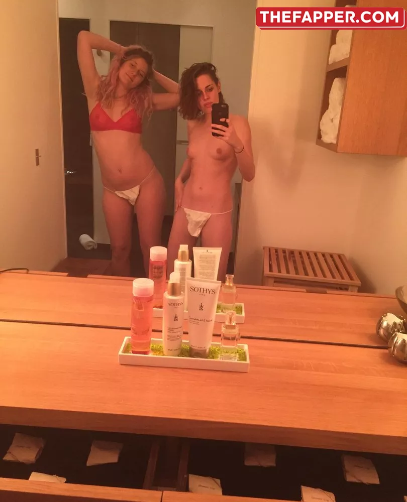 Kristen Stewart  Onlyfans Leaked Nude Image #GulB4IPQSC