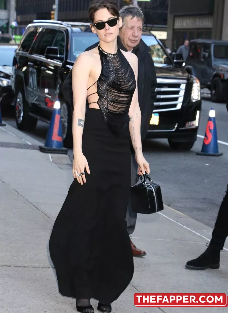Kristen Stewart  Onlyfans Leaked Nude Image #TeR1g9hcgv