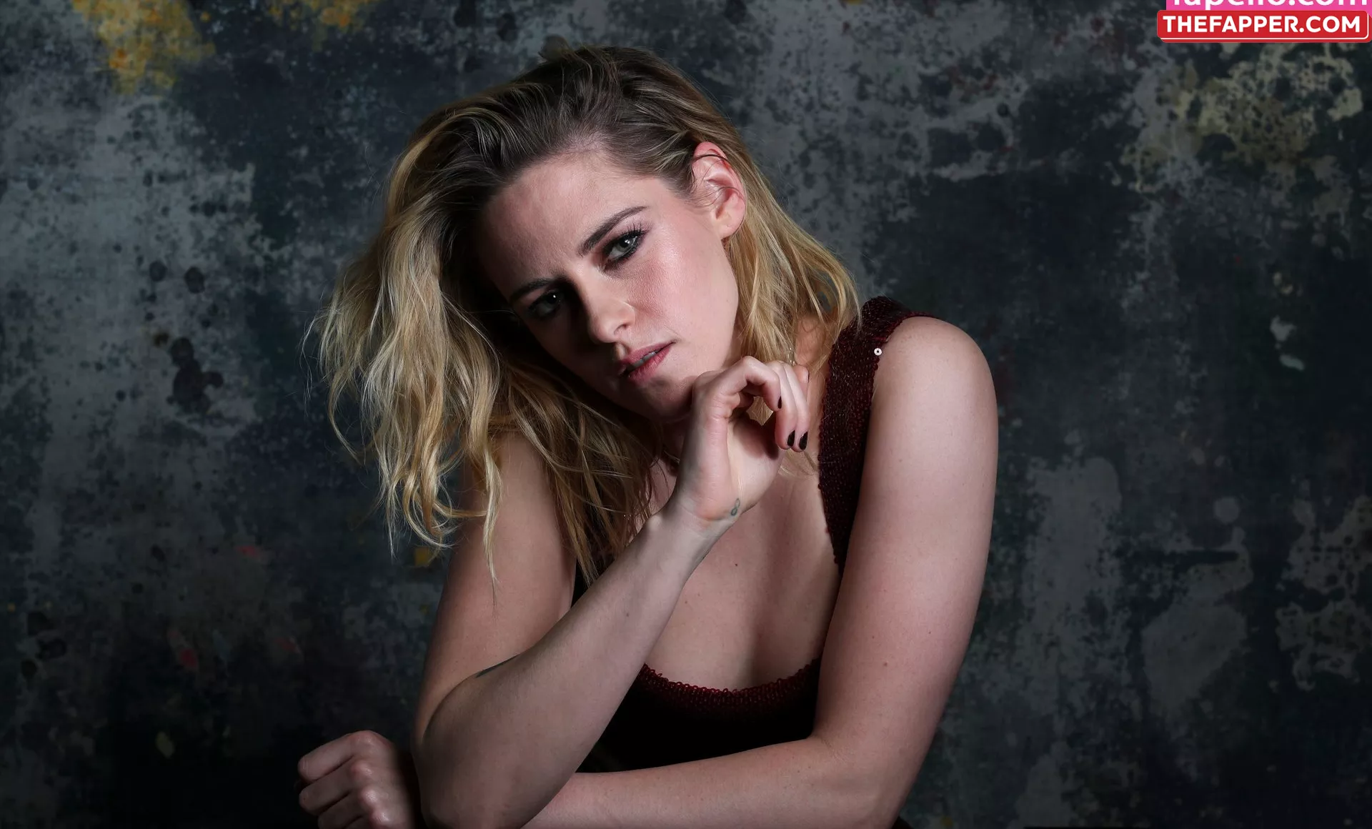 Kristen Stewart  Onlyfans Leaked Nude Image #cH2tUUzDEv