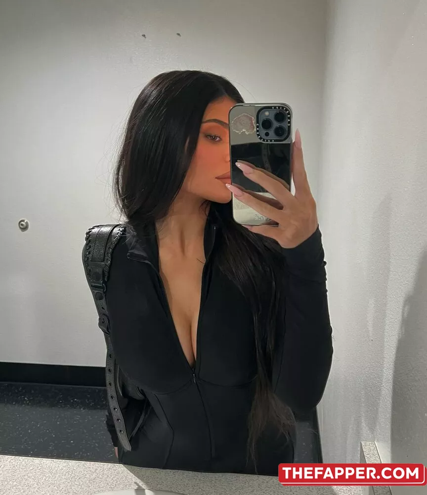 Kylie Jenner  Onlyfans Leaked Nude Image #0A5YjCd2EU