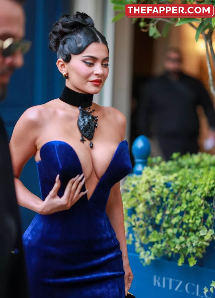 Kylie Jenner  Onlyfans Leaked Nude Image #0Czzp305JY