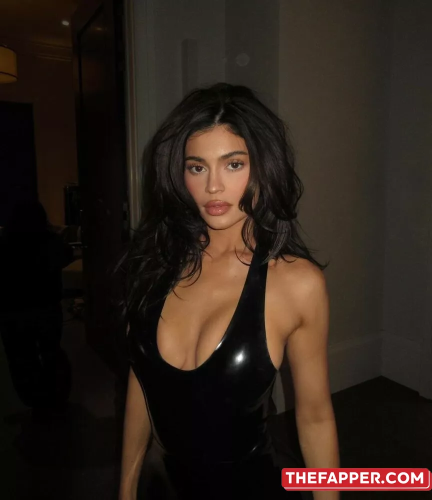 Kylie Jenner  Onlyfans Leaked Nude Image #8Rix12jLLf