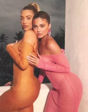 Kylie Jenner Onlyfans Leaked Nude Image #JErPf29k8U