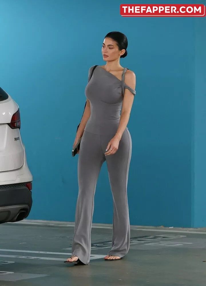 Kylie Jenner  Onlyfans Leaked Nude Image #JVaovOJadv