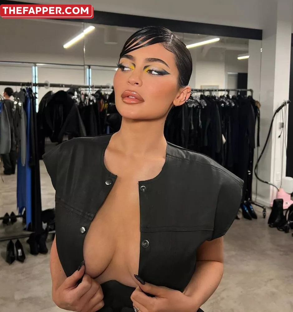Kylie Jenner  Onlyfans Leaked Nude Image #KvyCb5SRJV