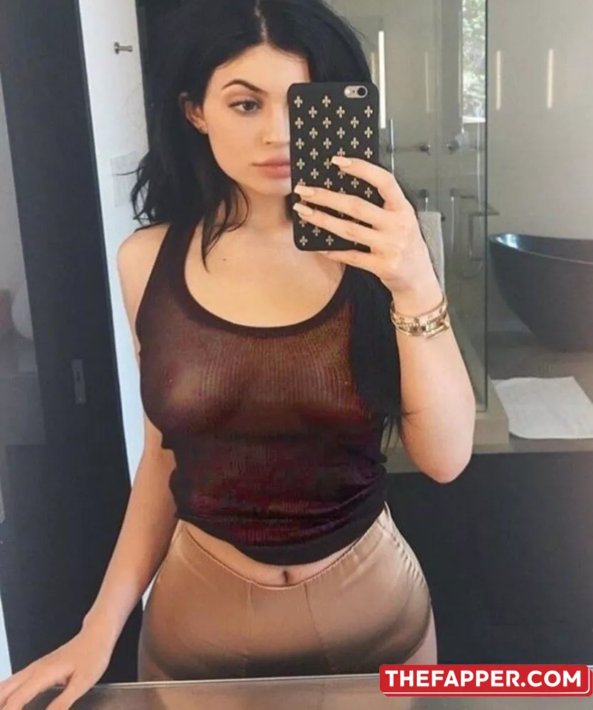 Kylie Jenner  Onlyfans Leaked Nude Image #P4g83Ko3ha