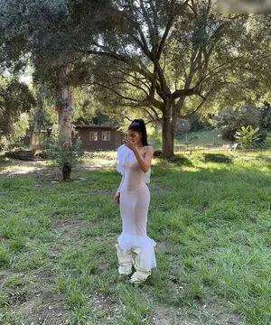 Kylie Jenner Onlyfans Leaked Nude Image #QkE7uXXST7