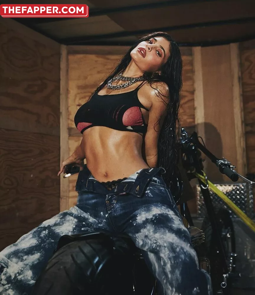 Kylie Jenner  Onlyfans Leaked Nude Image #TDHV6SkDww