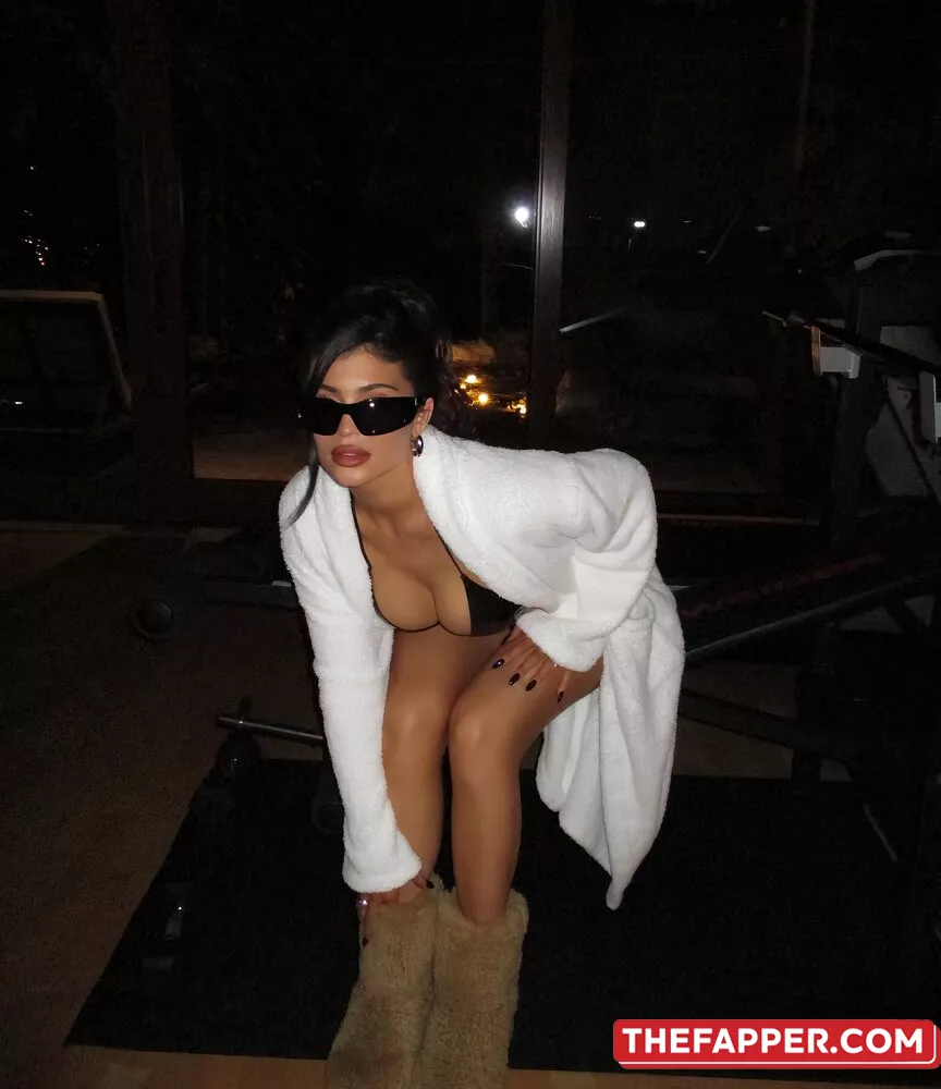 Kylie Jenner  Onlyfans Leaked Nude Image #UunuSzSIhx