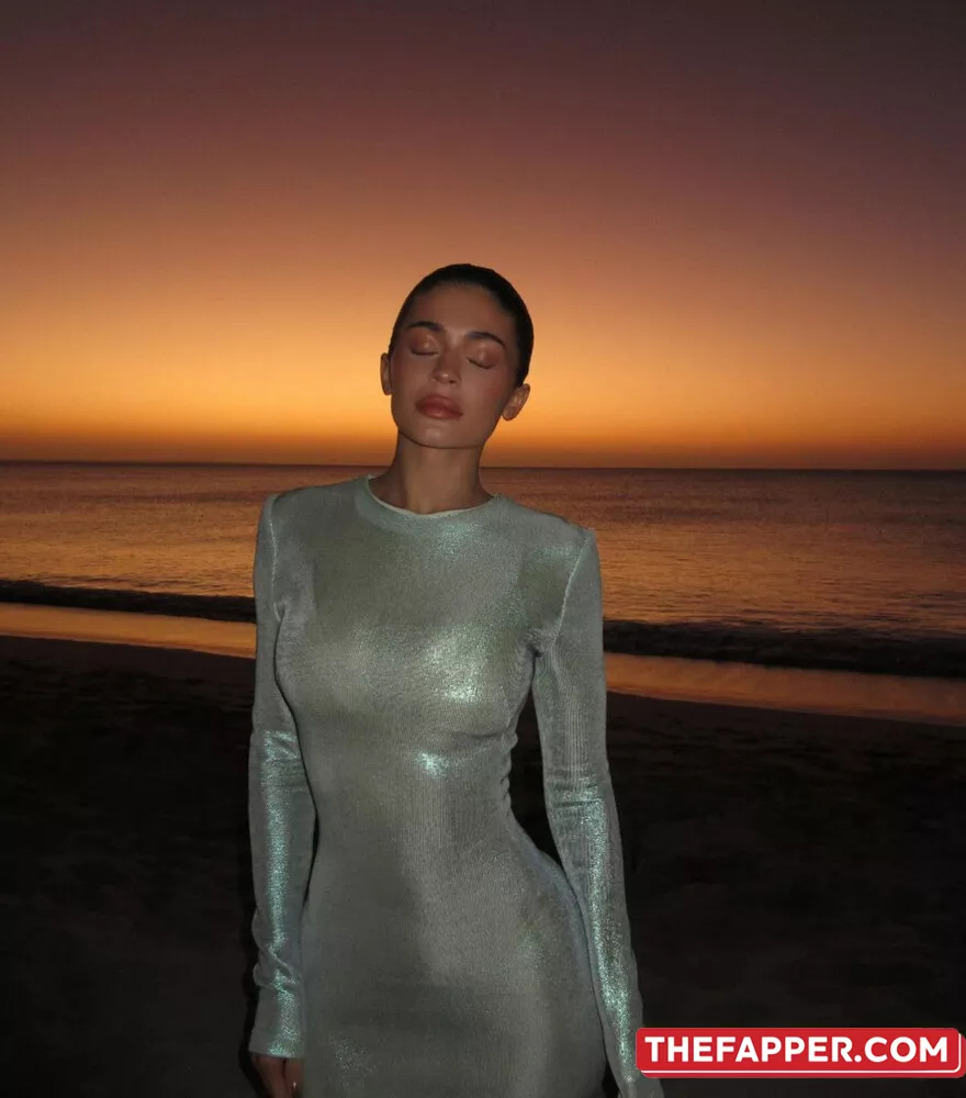 Kylie Jenner  Onlyfans Leaked Nude Image #VIyfomWiwS