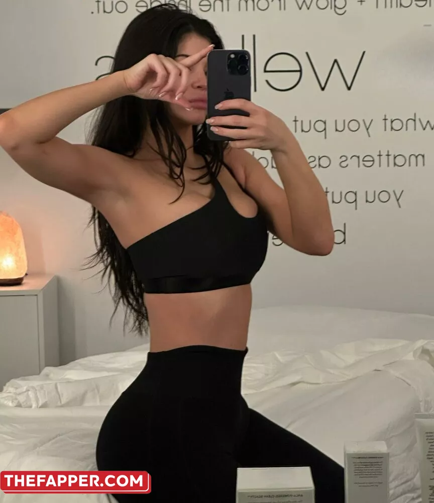 Kylie Jenner  Onlyfans Leaked Nude Image #ZWjVtmY6Bb
