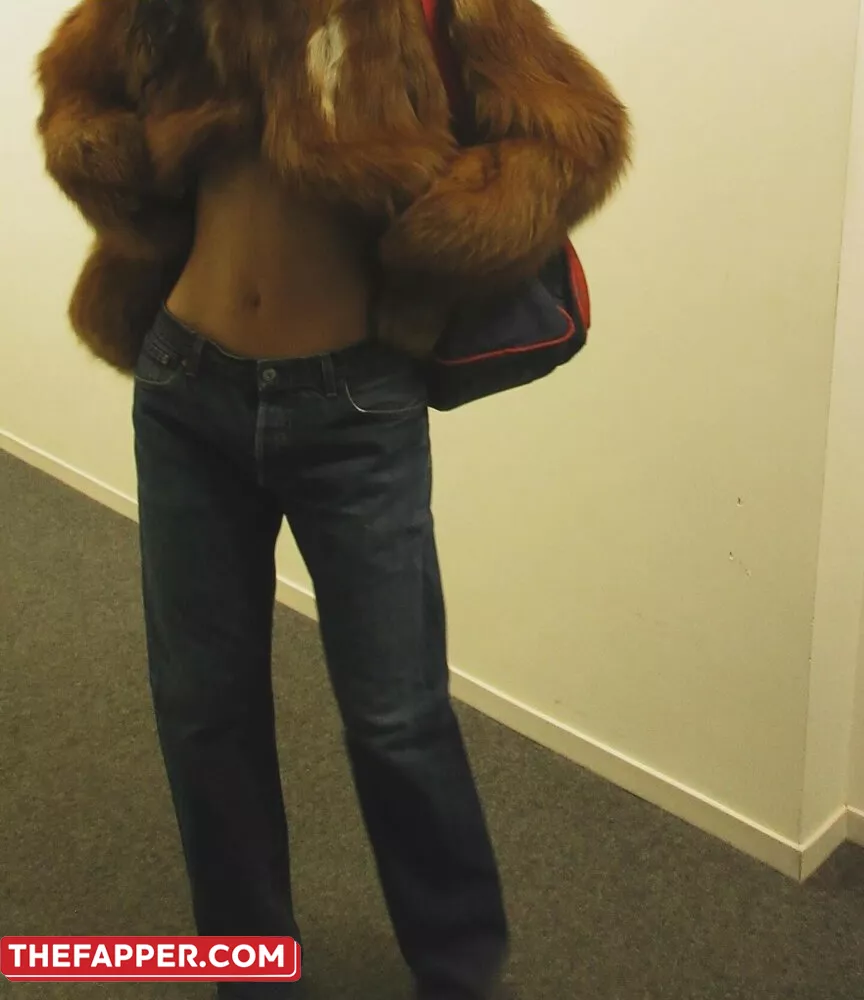 Kylie Jenner  Onlyfans Leaked Nude Image #eQfW6AvFzk