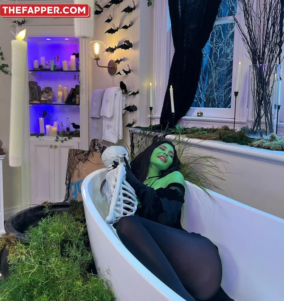 Kylie Jenner  Onlyfans Leaked Nude Image #gCGoAj01g9