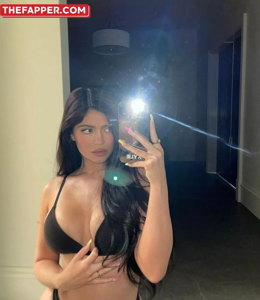 Kylie Jenner  Onlyfans Leaked Nude Image #mEUTNSGfIO