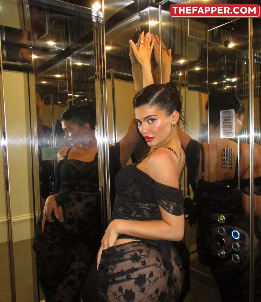 Kylie Jenner  Onlyfans Leaked Nude Image #oAiQnBtOCx