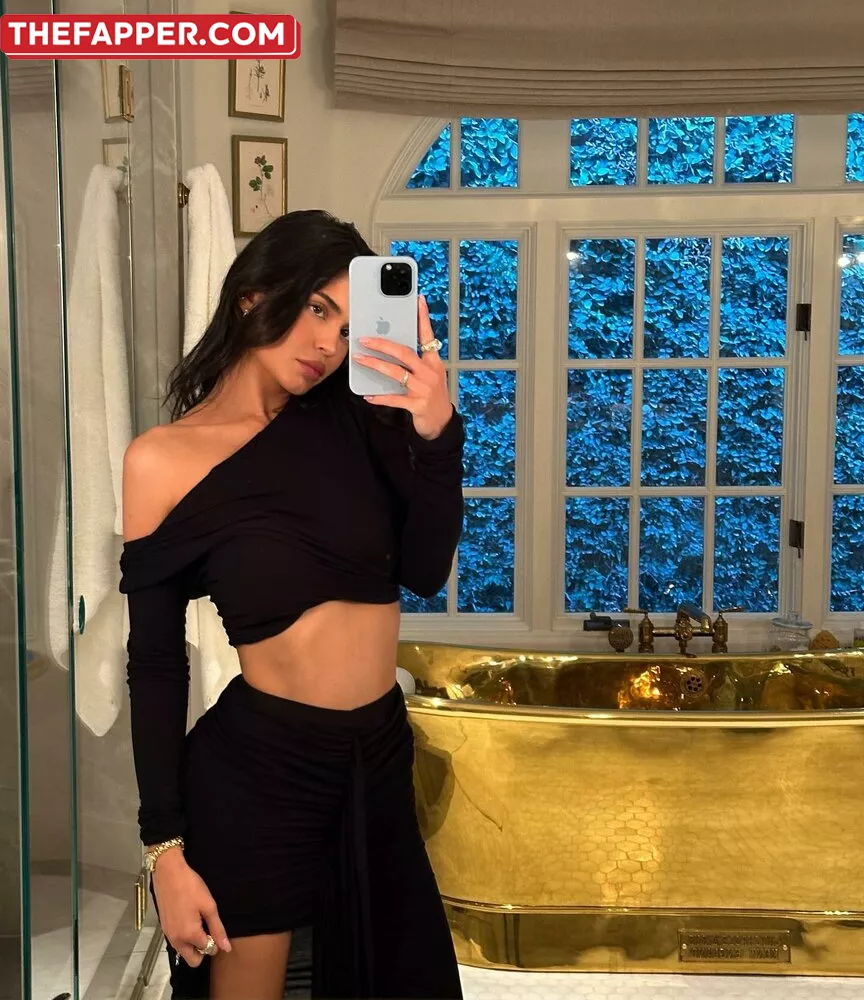 Kylie Jenner  Onlyfans Leaked Nude Image #xbczi3mcBQ