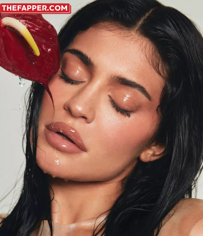 Kylie Jenner  Onlyfans Leaked Nude Image #zTwyWJyear