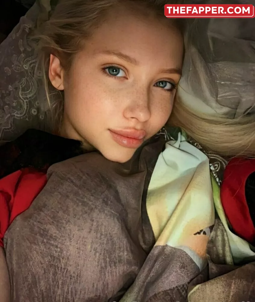 Kylienextdoor69  Onlyfans Leaked Nude Image #KnPUnRT1LB