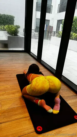 Lasirena69 #Yi38NPJE3X