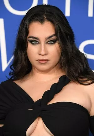 Lauren Jauregui #uRFj8MzBKs