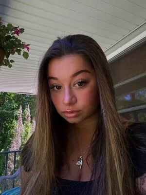 Lauren Risotti #25BkyYTE8s