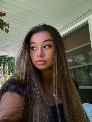 Lauren Risotti #OEar5FCnjd