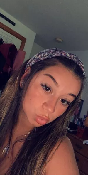 Lauren Risotti #UR0jAr8tWr