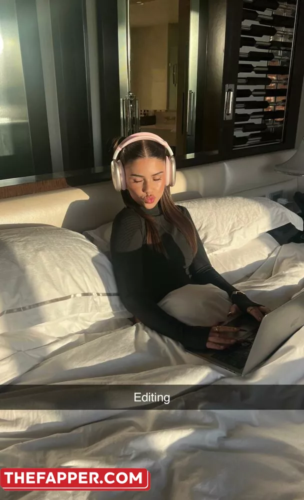 Leah Halton  Onlyfans Leaked Nude Image #Fd3kargaCN