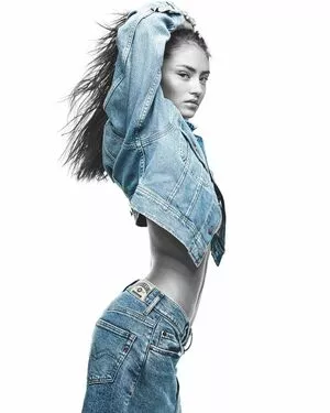 Leni Klum #XWCSFLix1M