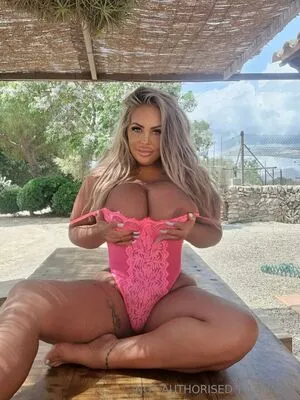 Levi Babestation #1TEk37e42z