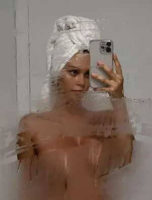 Lily Ermak OnlyFans Leak ljeJ2t9Mt5