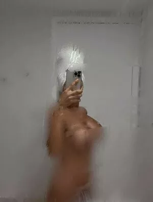Lily Ermak OnlyFans Leak qdx0m2GbtA
