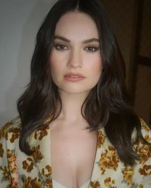 Lily James #ZzYXztqS6O