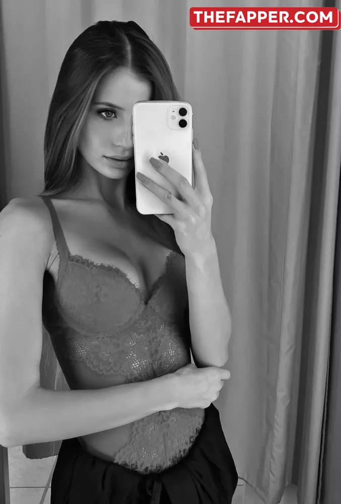 Linadiaa  Onlyfans Leaked Nude Image #C5cavw7uXs