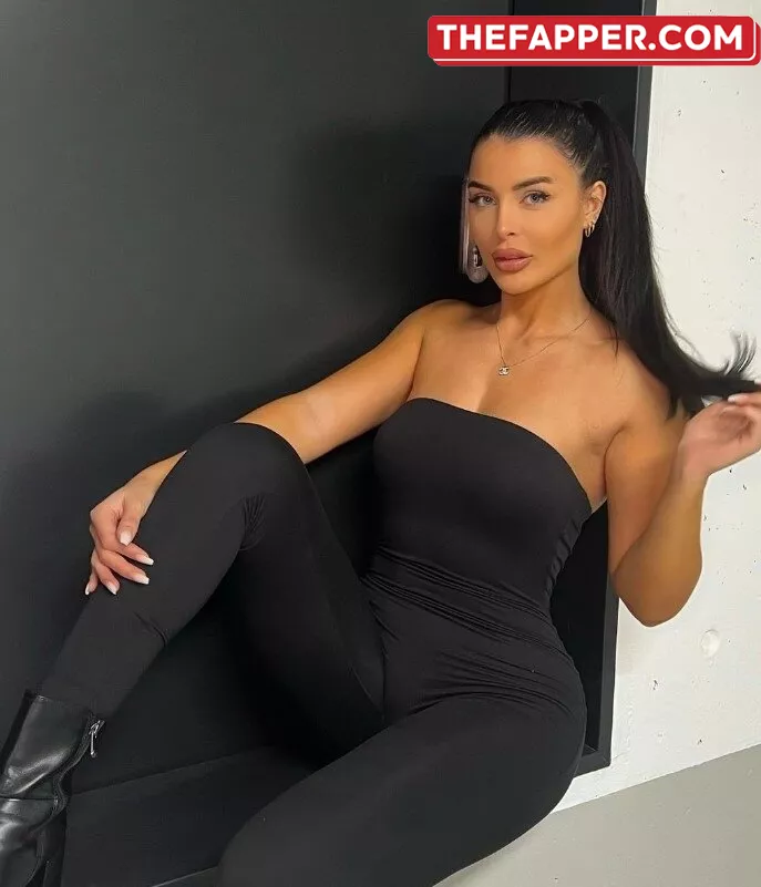 Lisa Del Piero  Onlyfans Leaked Nude Image #DQTxnaushF